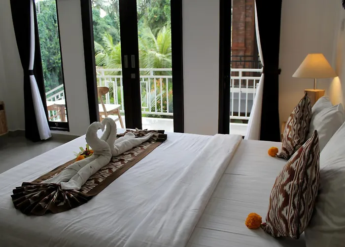 Hanaka Riverside ゲストハウス